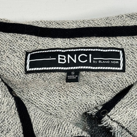 BNCI by Blanc Noir Full Zip Up Ruffle Knit Cardigan Womens Sz Small Heather Gray - Picture 3 of 9